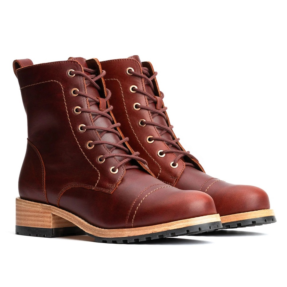 Portland Leather Patina lace up boot size 7.5 in color cognac.